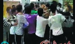 打群架视频,揭秘打群架视频背后的惊心动魄